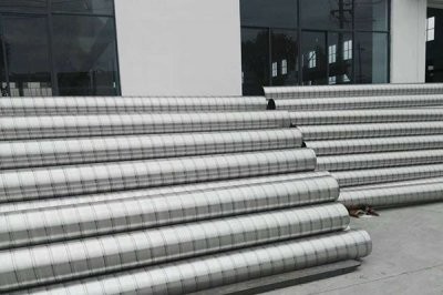 通風管道加工細致到位，每一步都馬虎不得